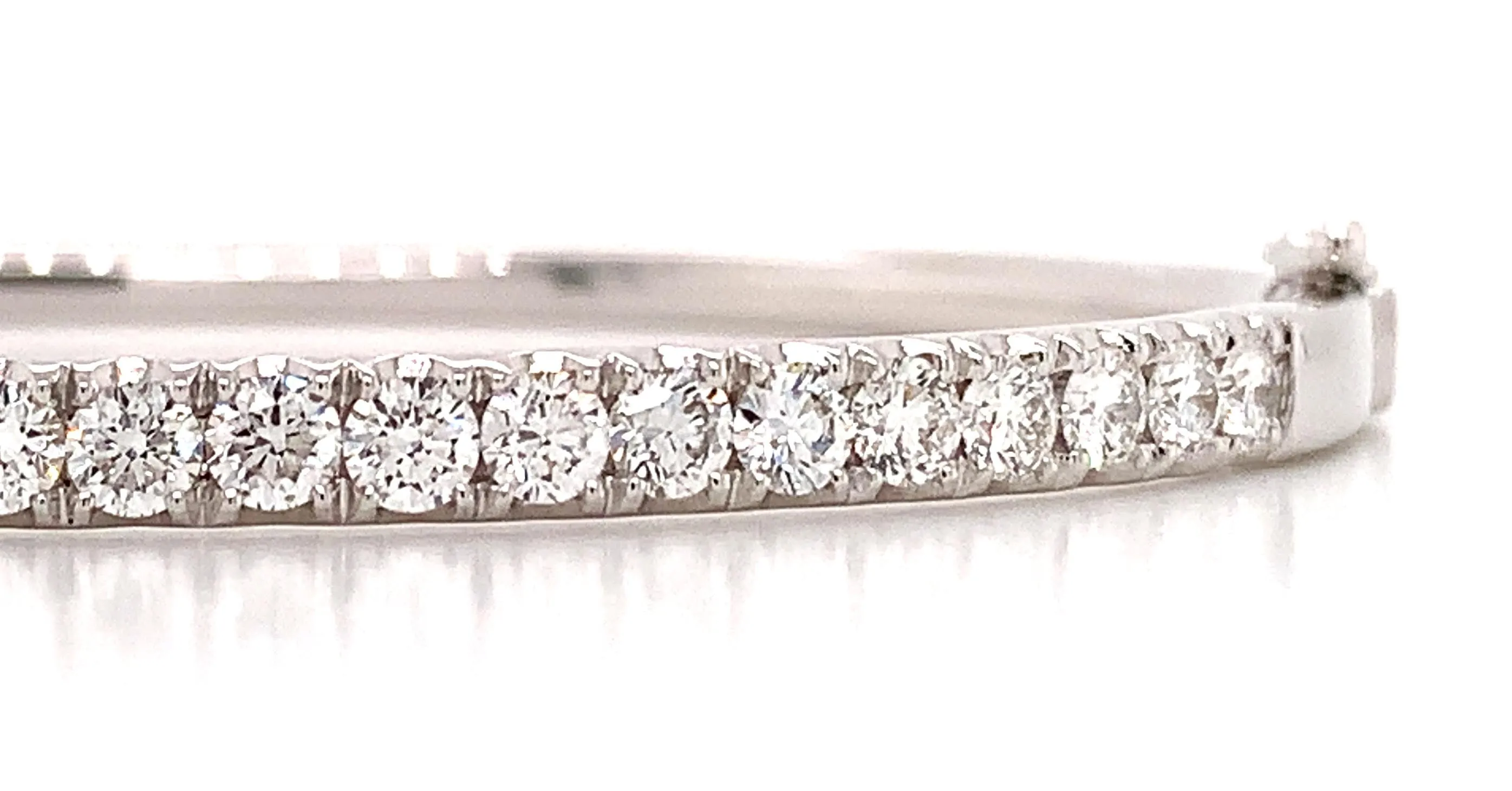 2.03ctw Diamond White Gold Bangle Bracelet