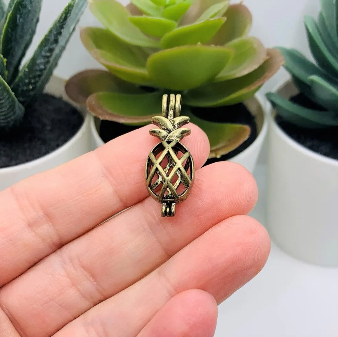 4 or 20 Pieces: Bronze Pineapple Bead Diffuser Lockets