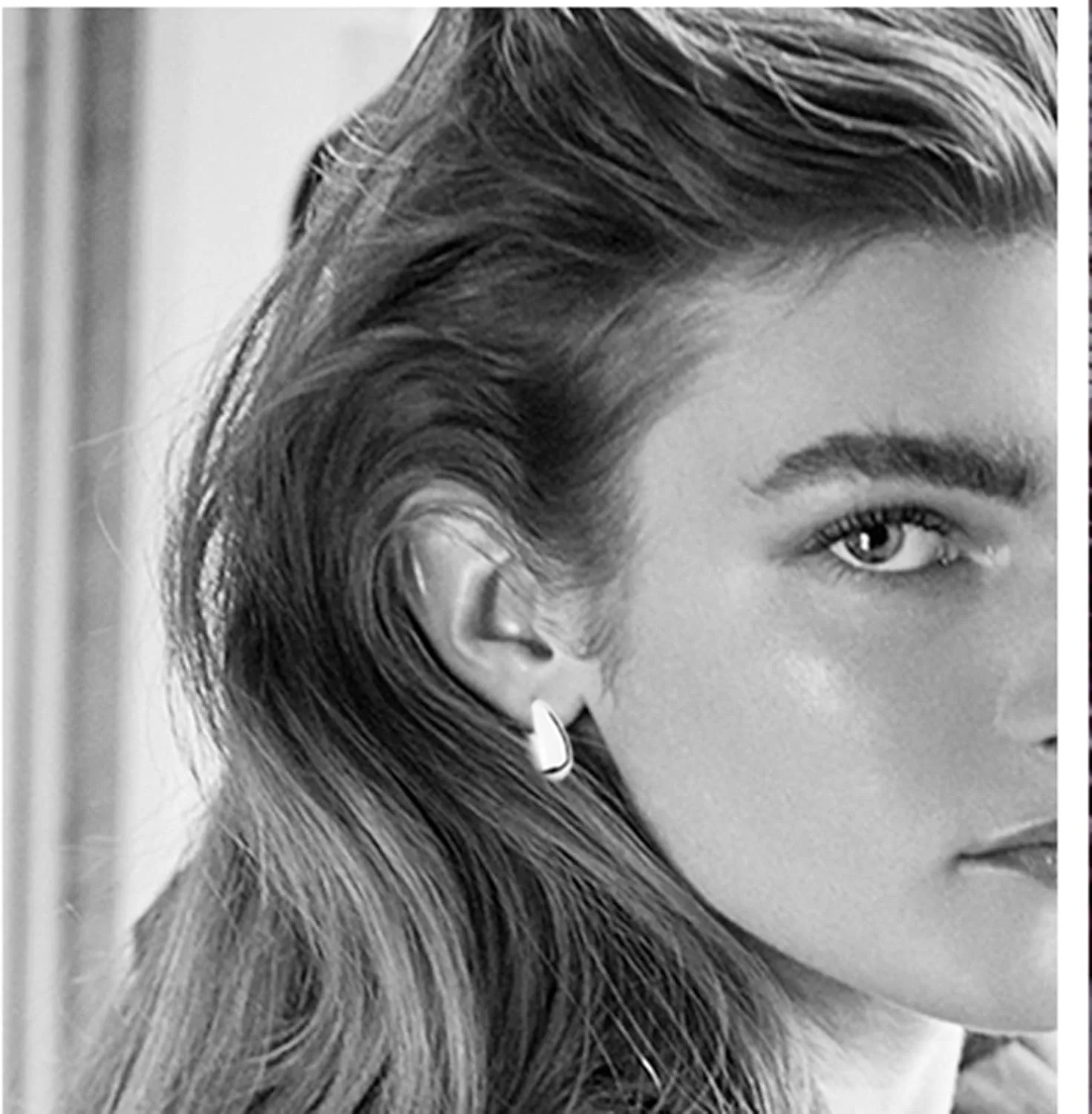 6 Pairs 14K Gold Hoop Earrings for Women Lightweight Chunky Hoop Earrings Multipack Hypoallergenic, Thick Open Twisted Huggie Hoops Earring Set Jewelry for Gifts.