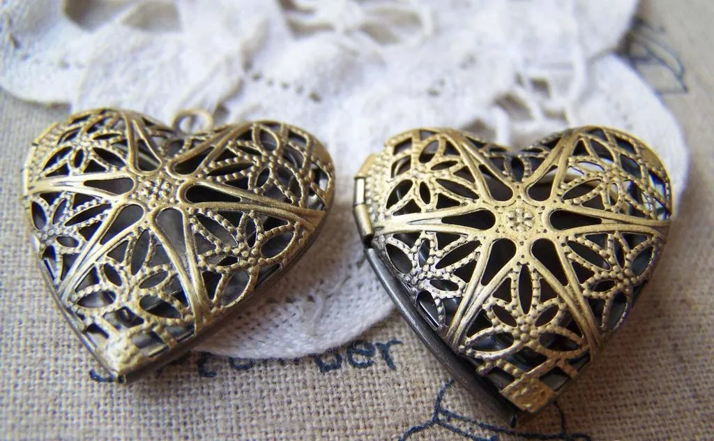 6 pcs Antique Bronze Brass Filigree Heart Photo Locket 25mm A3549