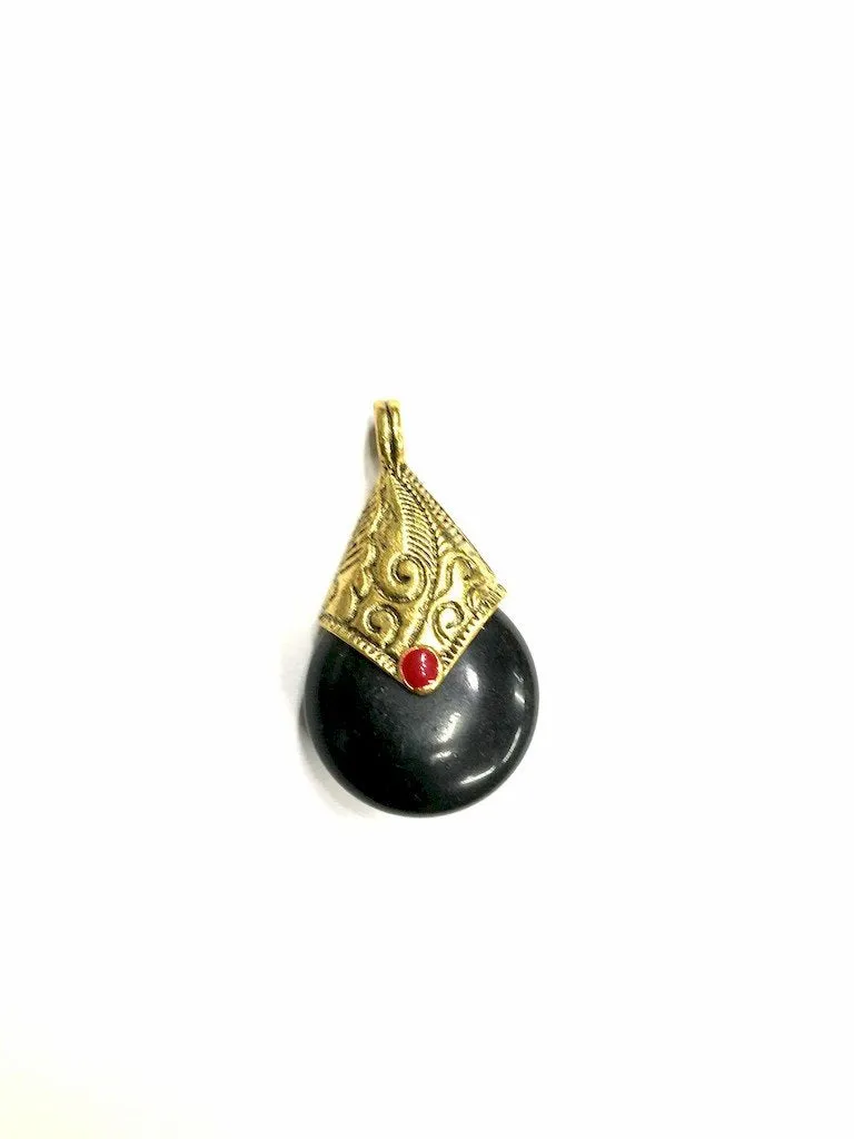 Black Metal Cap Pendant