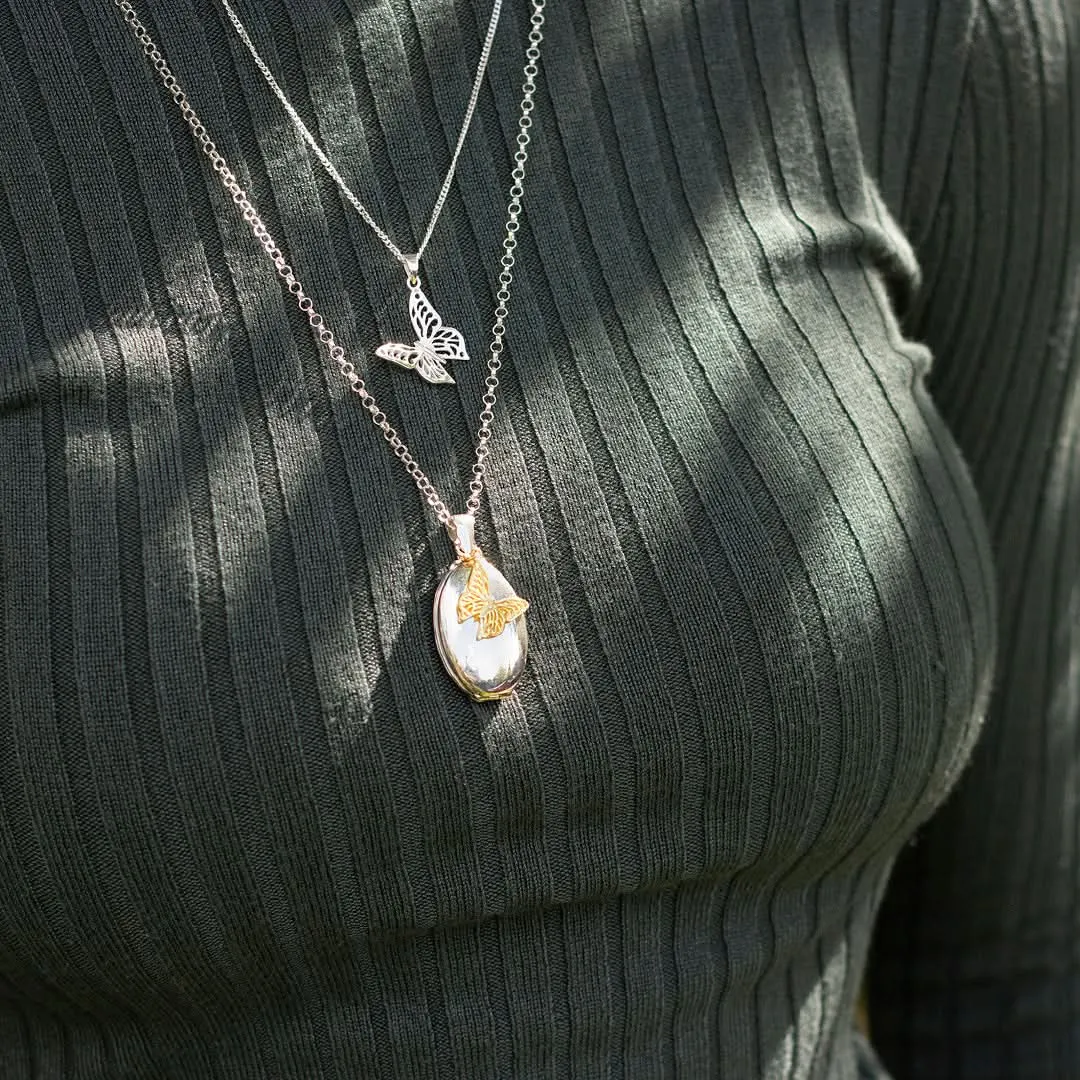 Four Photo Oval Butterfly Locket Silver & Gold   Photos