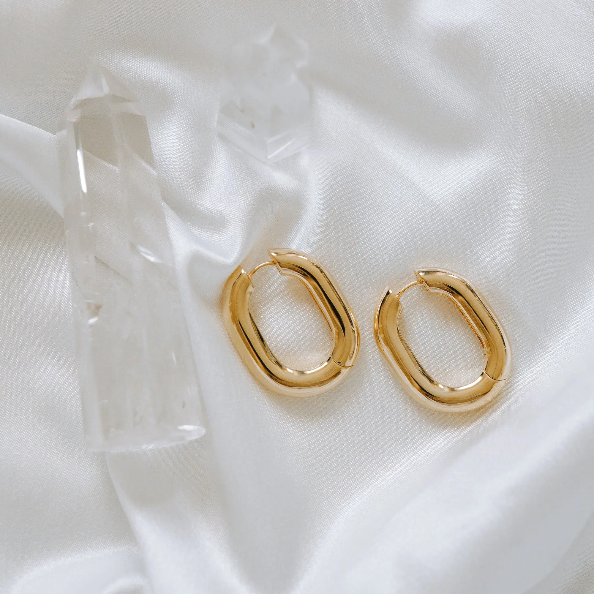 Icon Oval Hoops - Gold Medium