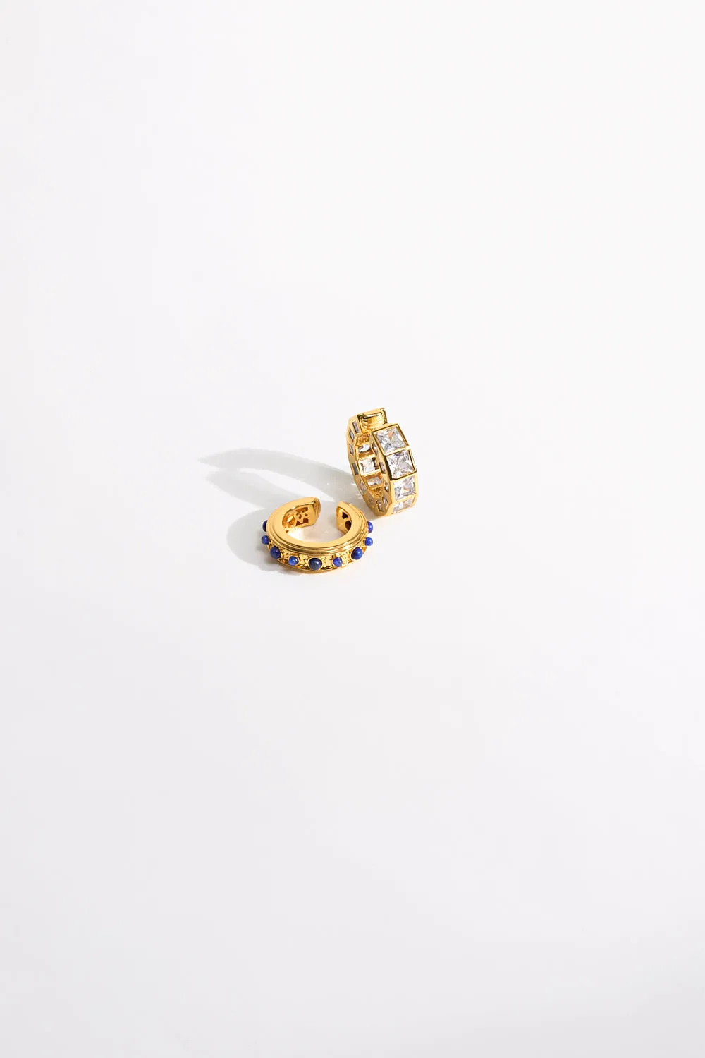 LOCKETS LOADED EAR CUFF GOLD