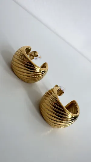 Nicola - Gold Hoop Earring