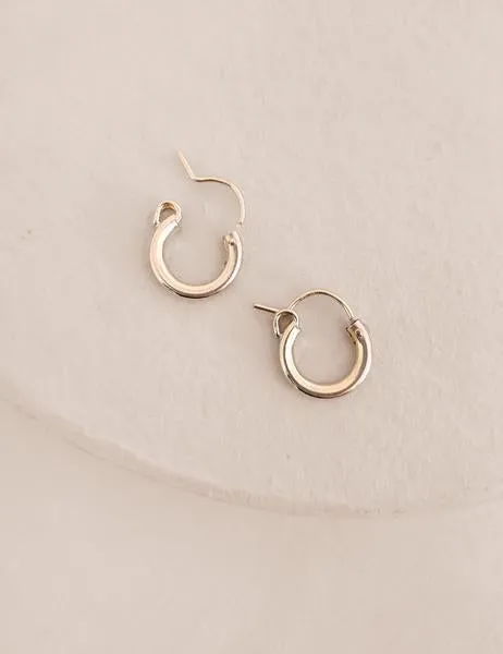 Nuance Gold Tiny Snap Hoops