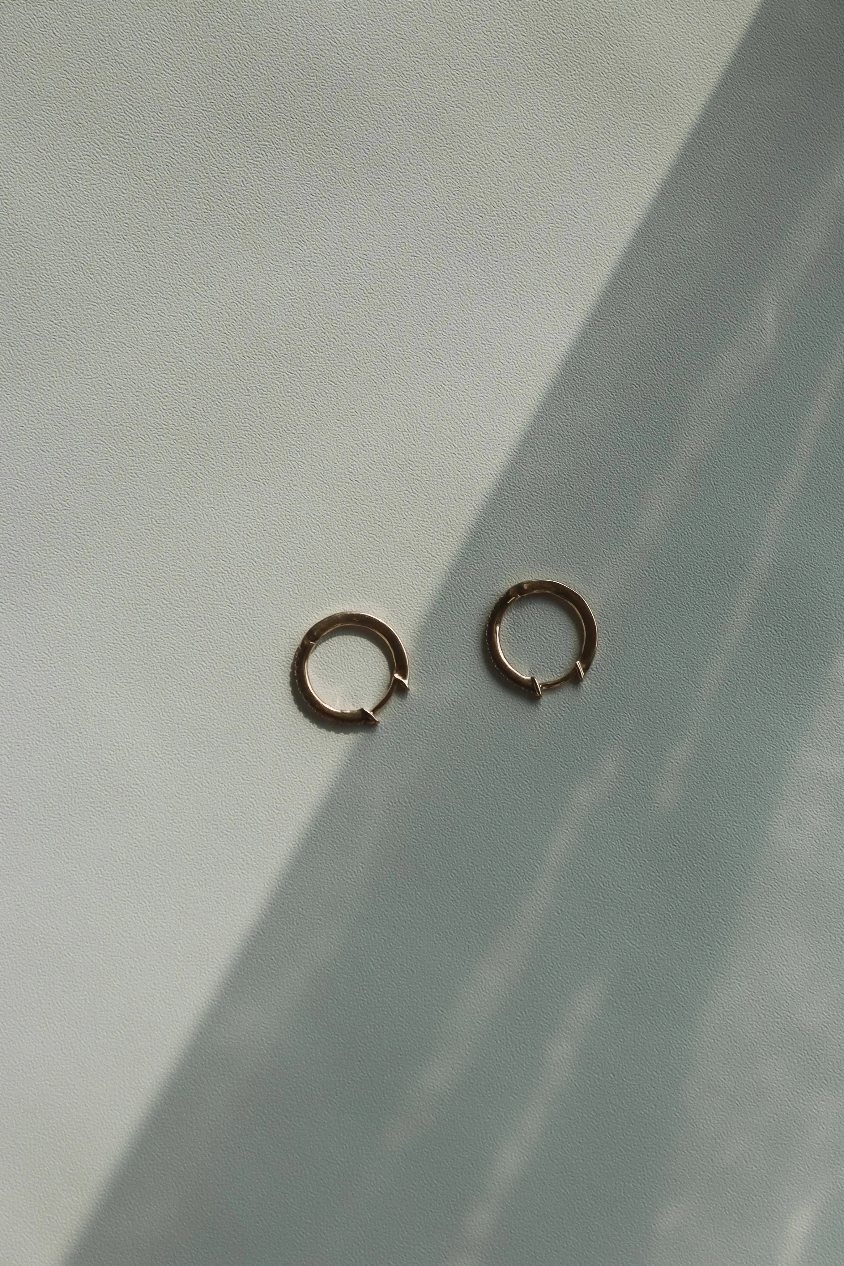 Pavé Hoops
