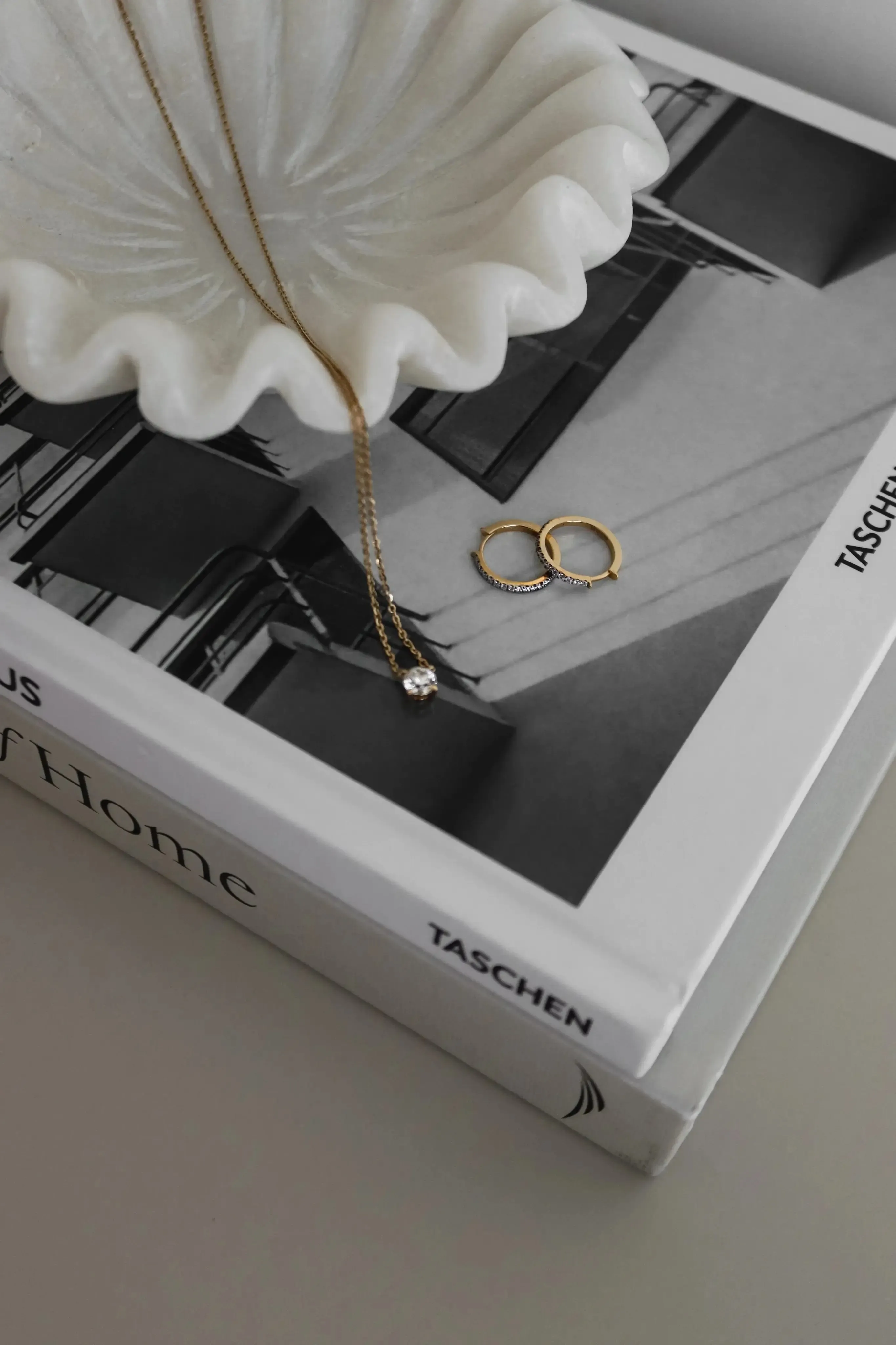 Pavé Hoops