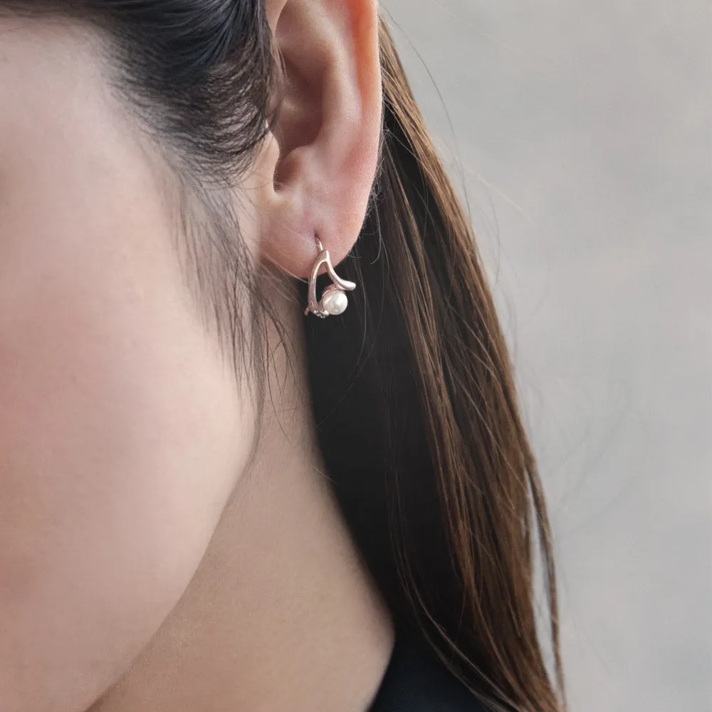Pearl Double Curve Earrings