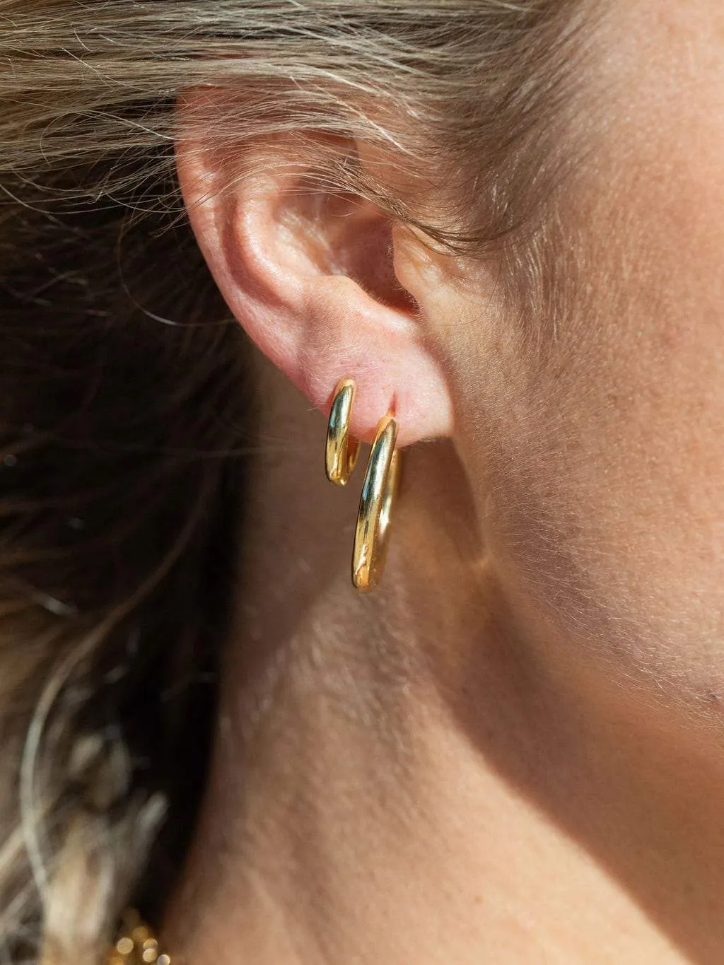 Perfect Medium 18kt Gold Filled Huggie Hoop Earrings
