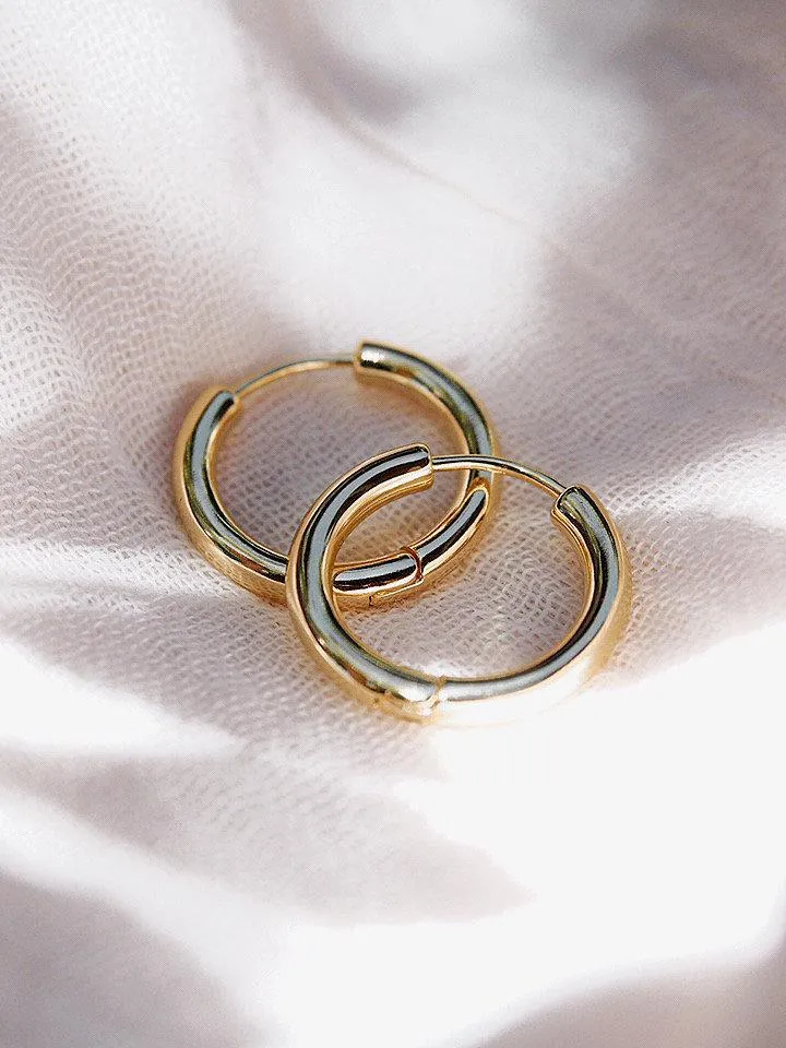Perfect Medium 18kt Gold Filled Huggie Hoop Earrings