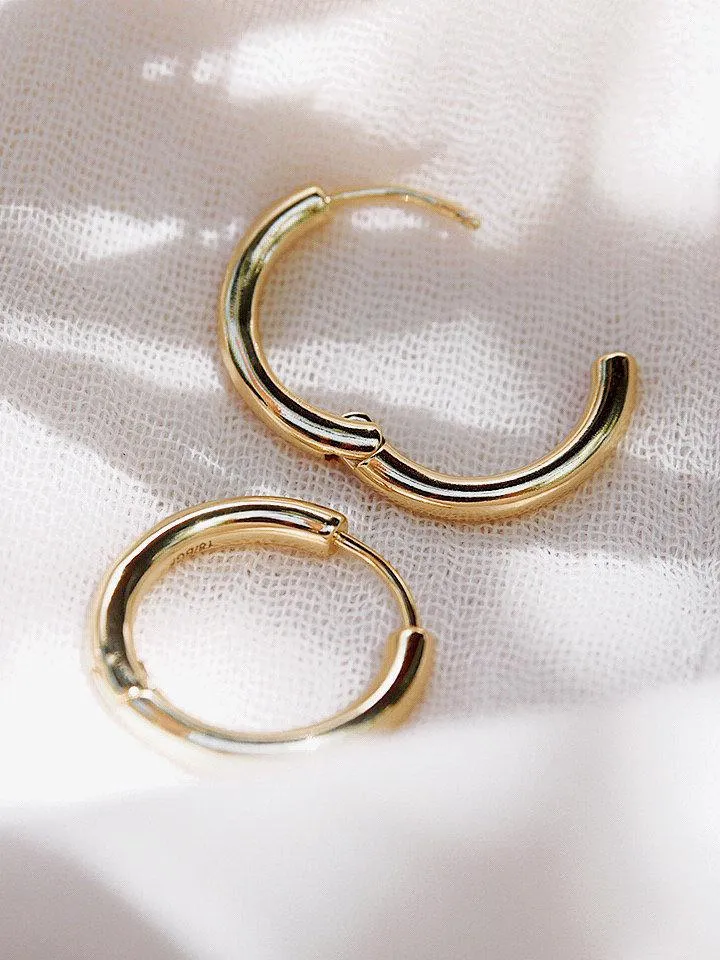 Perfect Medium 18kt Gold Filled Huggie Hoop Earrings