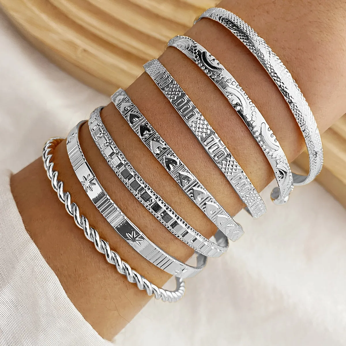 Pieces/Set Retro Ethnic Style Stacking Bracelets with Engraved Textured Openings, Adjustable Iron Bracelet Combinations