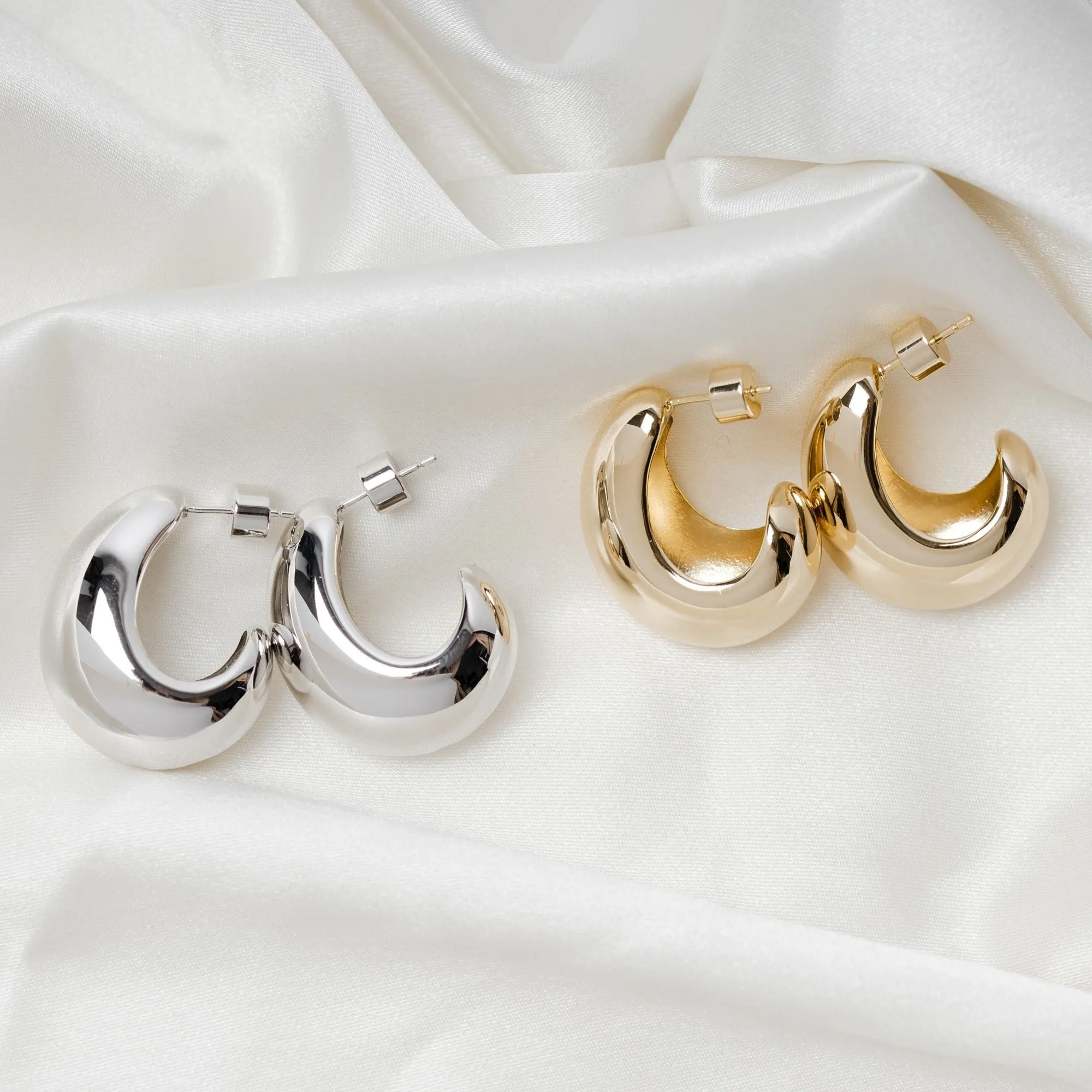 Renaissance Hoops - Silver Medium