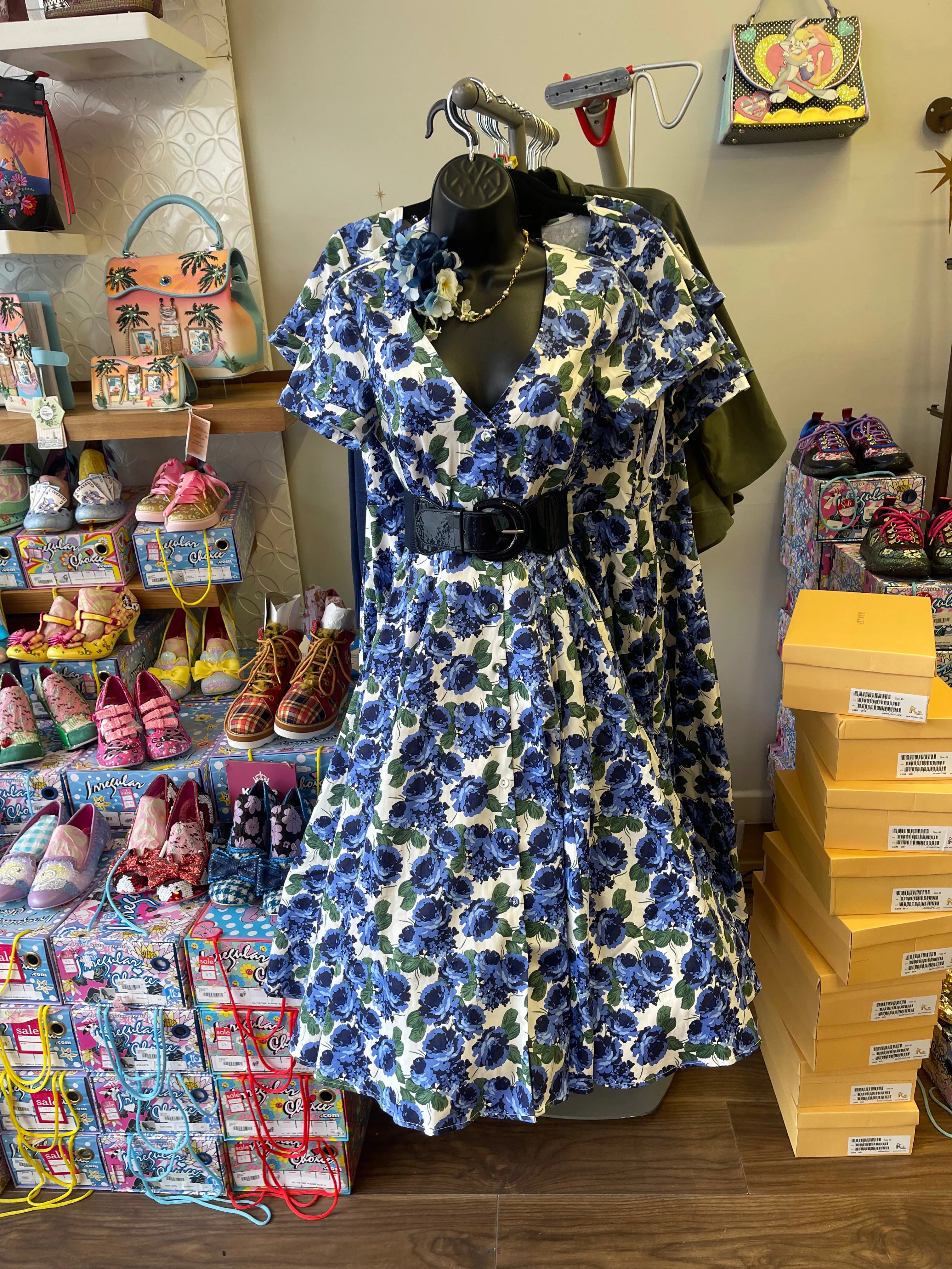 Shana Pretty Roses Swing Dress by Collectif