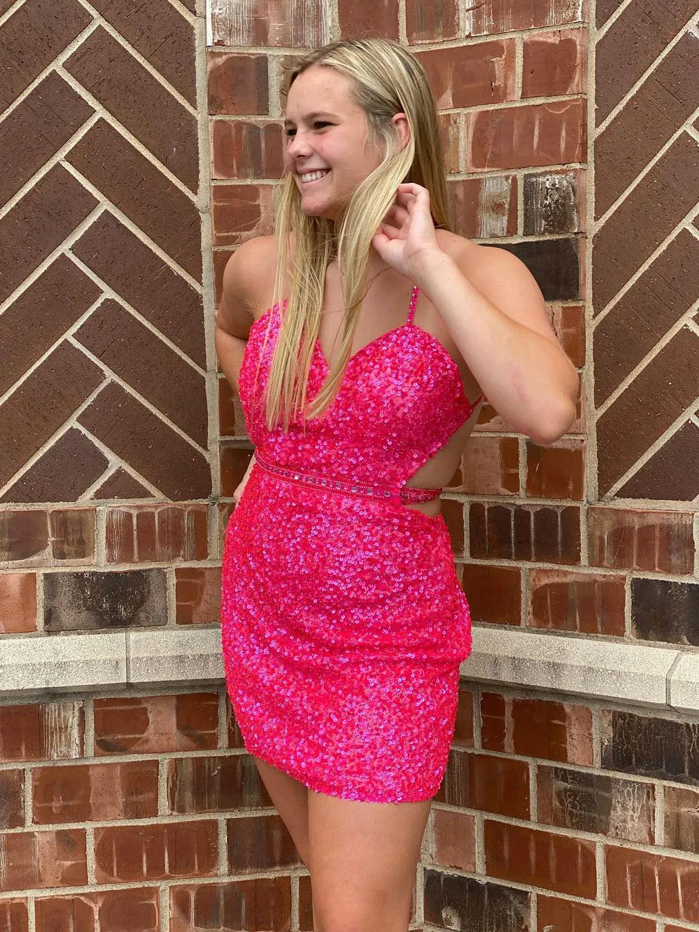 Shining V-Neck Spaghetti Straps Sequined Beaded Sheath Homecoming Dresses HD448