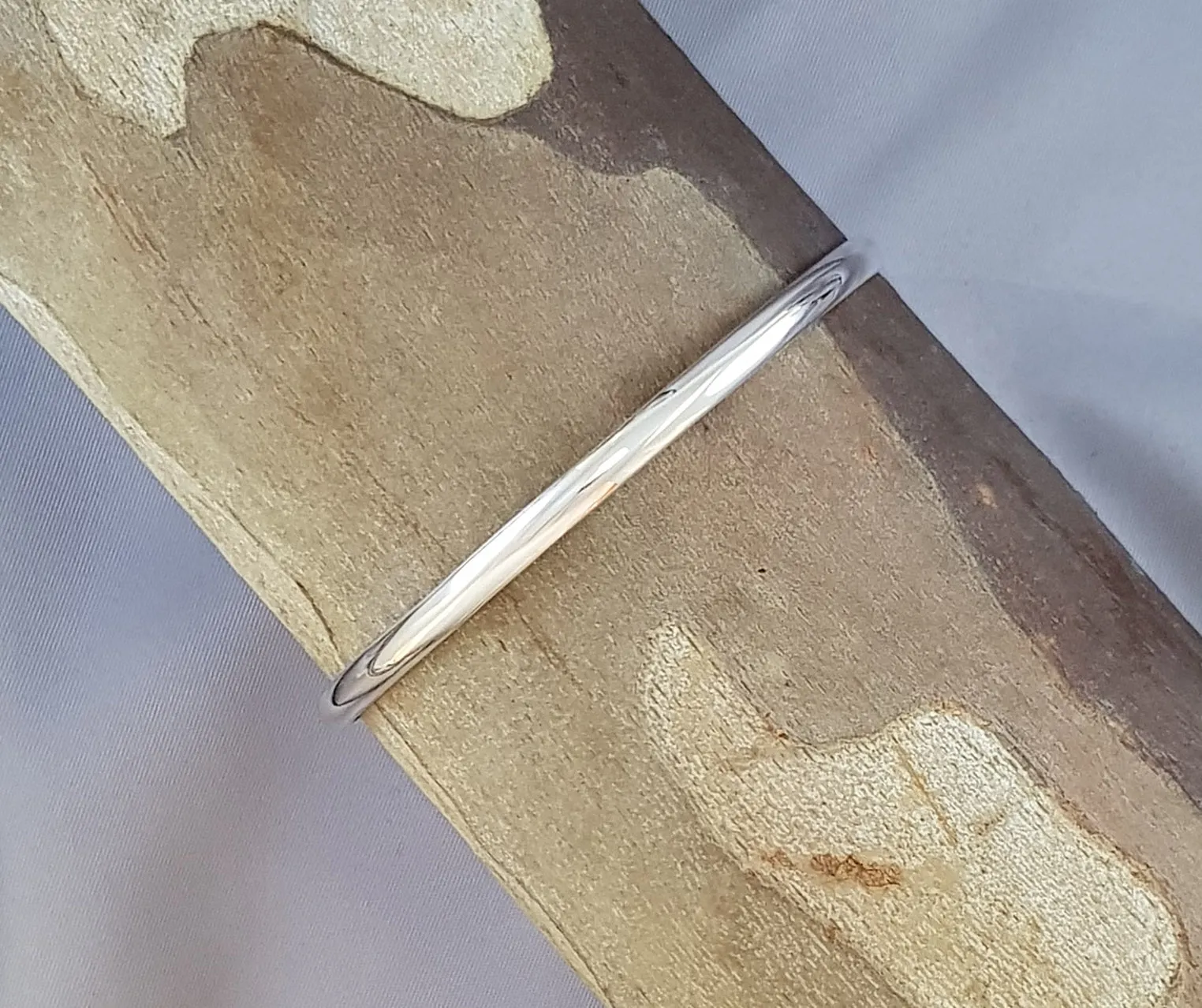 Solid Bangle - 4mm