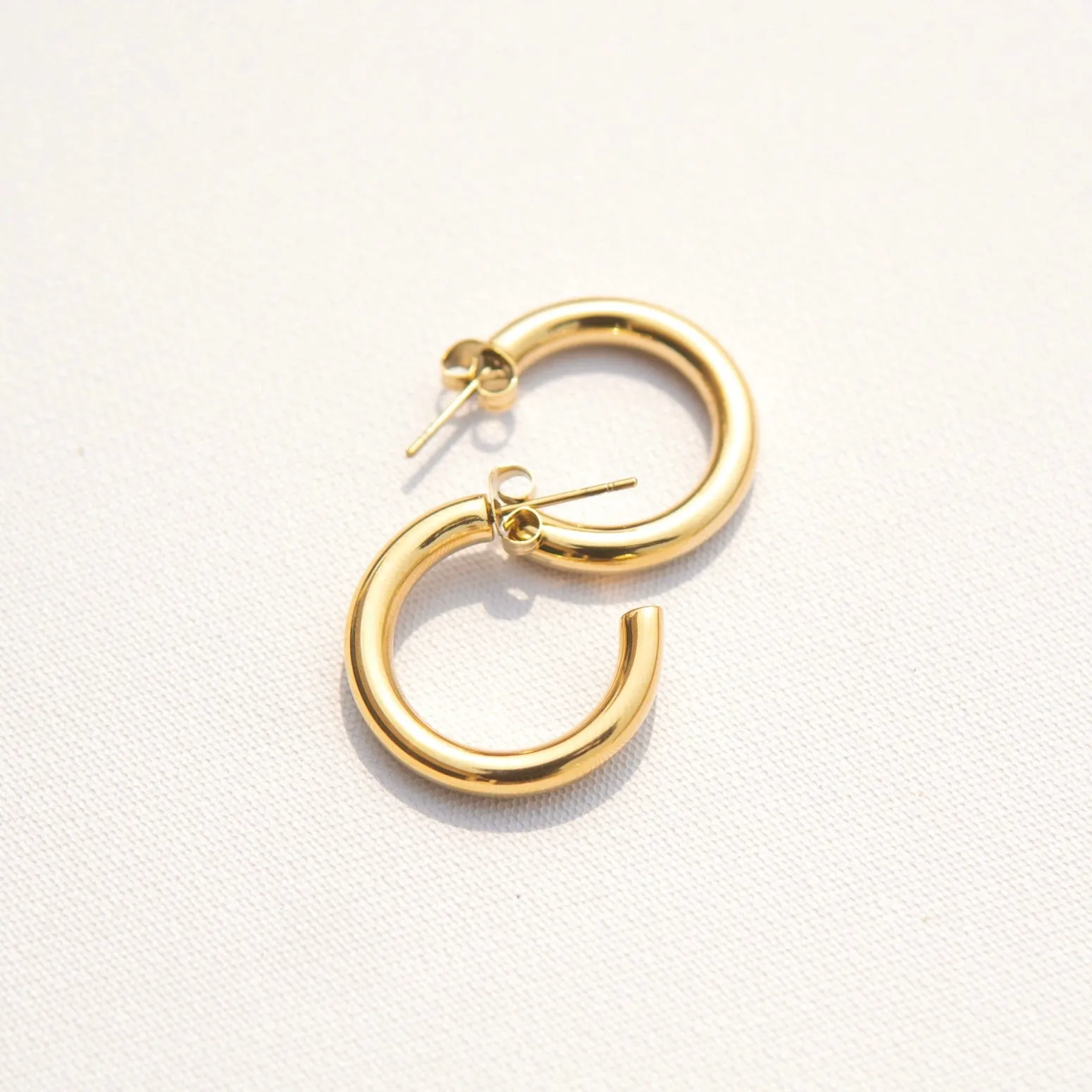 Toyo Gold Hoop Earrings