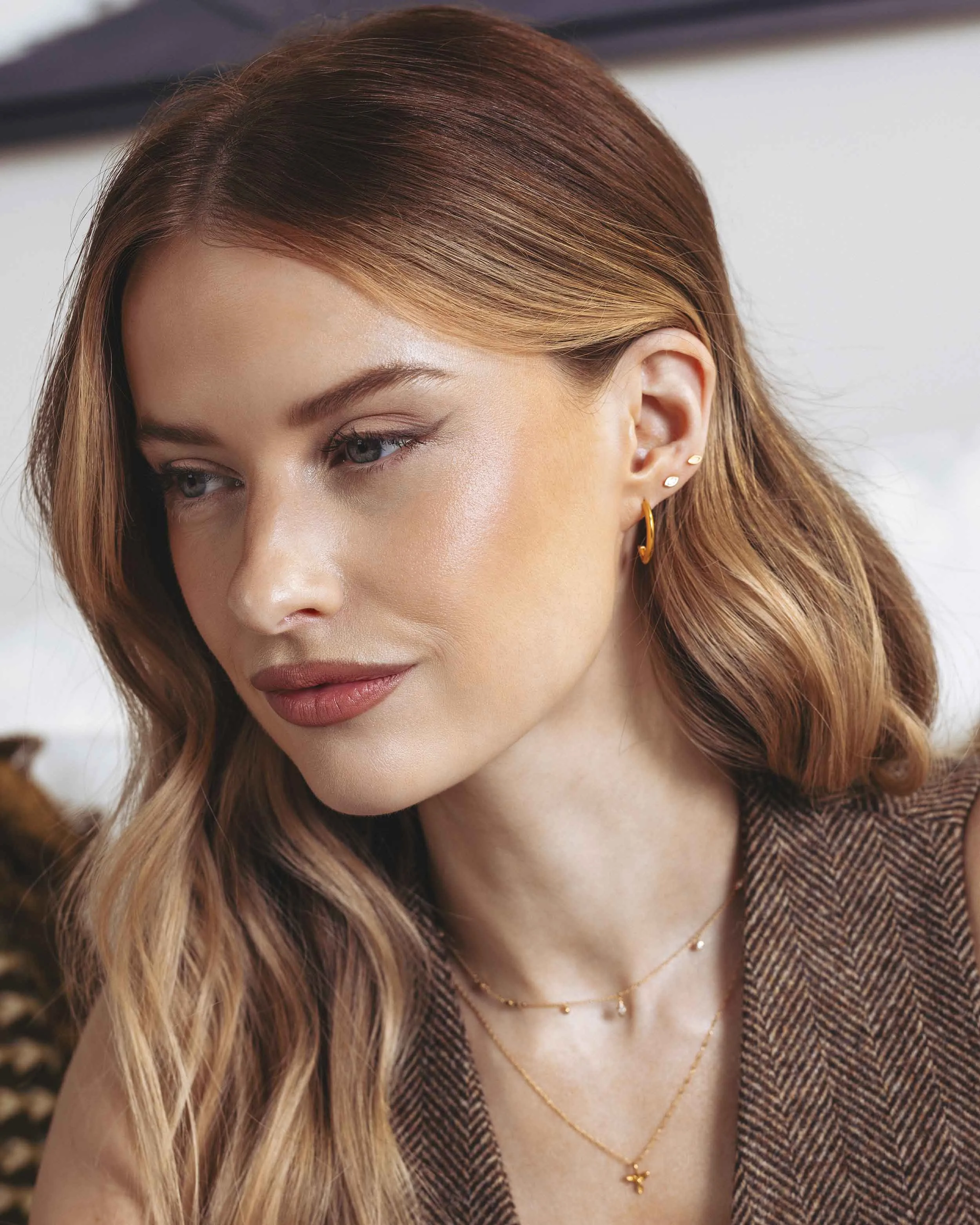 Victoria Gold Hoop Earrings