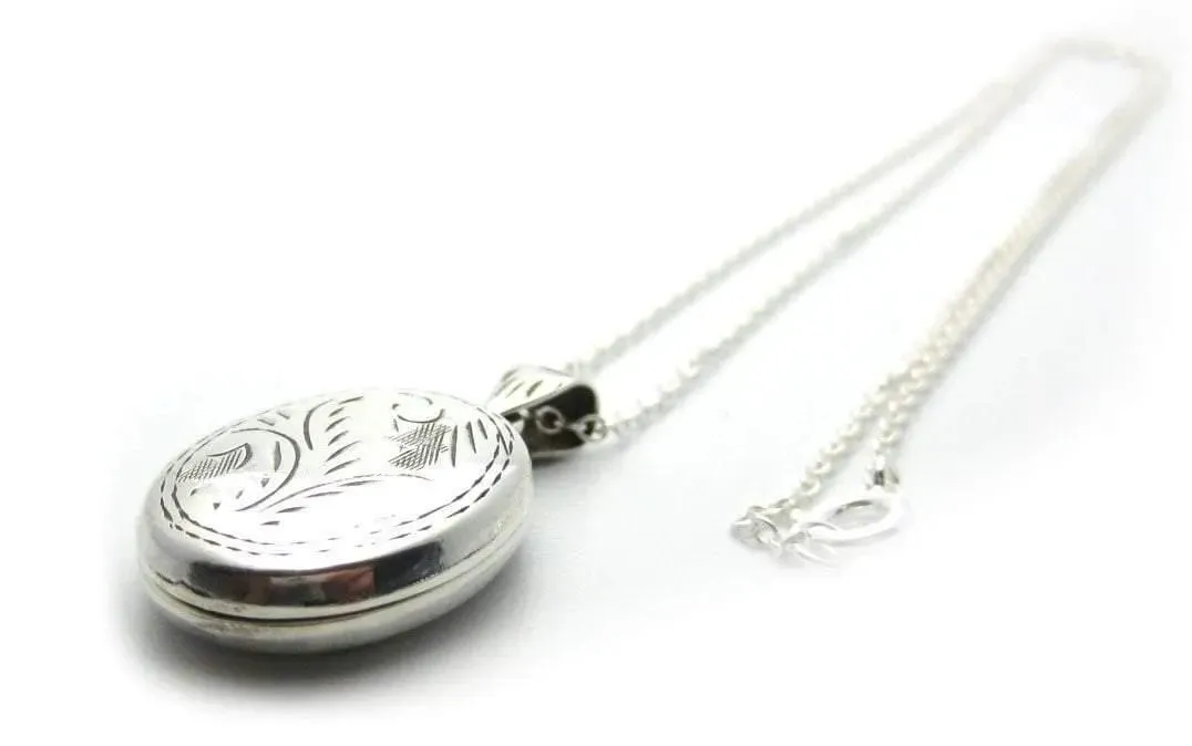 Vintage Oval Silver Locket Necklace